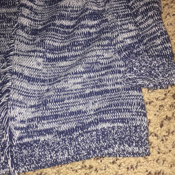 Sweater - Picture 2 of 5